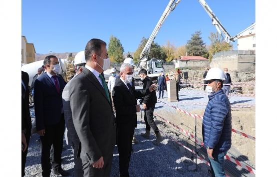 Hakkari'de 24 derslikli okulun temeli atıldı!