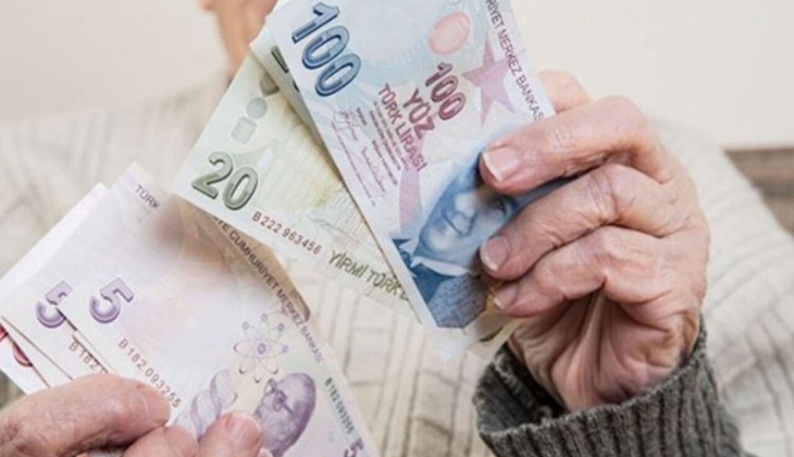 Emeklilere bayram müjdesi! İkramiyelere gelen zam ağızları açık bıraktı