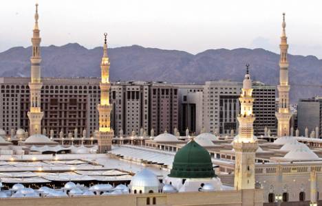 Mevlid-i Nebî’de kurulan kütüphane yıkılıyor!