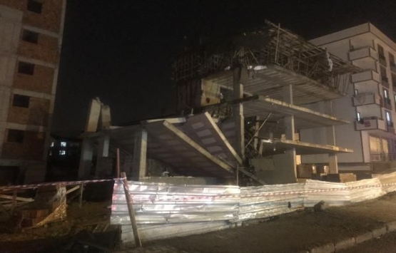 Sultanbeyli de 4 katlı inşaat çöktü!