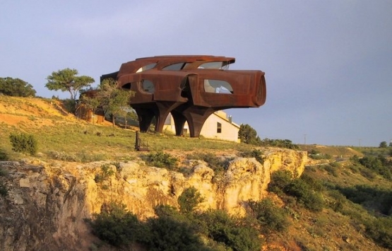 Mimar Robert Bruno’nun ufo evi!