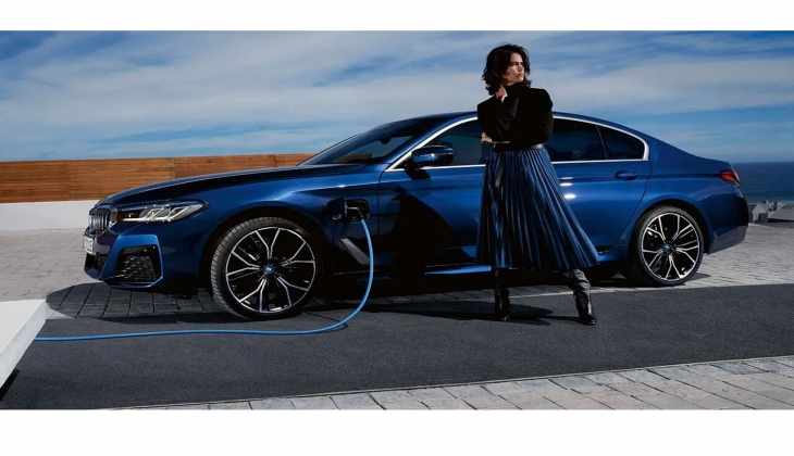 BMW 5 Serisi fiyatlarında son dakika! BMW 5 Serisi kaç TL? İşte 30 Temmuz 2022 fiyat listesi...