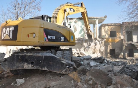 batman metruk bina yıkımı