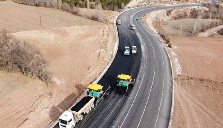 Deprem bölgesi yolları için 1,2 milyar liralık ek kaynak ayrıldı!