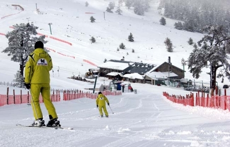  Kartalkaya'da kayak sezonu açıldı!