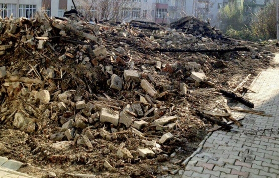 Tarihi Çalıkuşu konağı kül oldu!