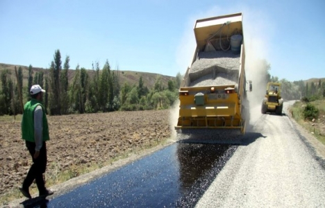Sivas İl Özel İdaresi, asfalt çalışmalarına devam ediyor!