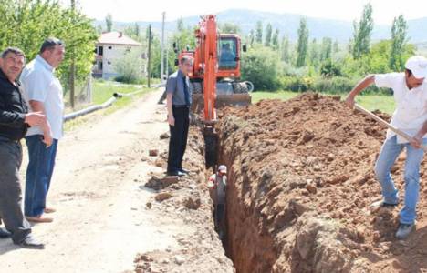Afyon Dinar'da kanalizasyon arıza çalışması başlatıldı!