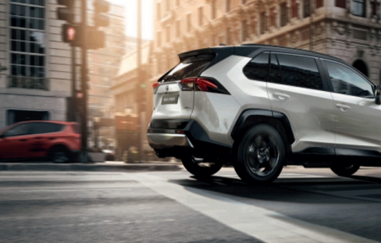 Toyota RAV4 Hybrid den 376 bin 200 TL indirim! İşte 2022 Mart fiyat listesi...