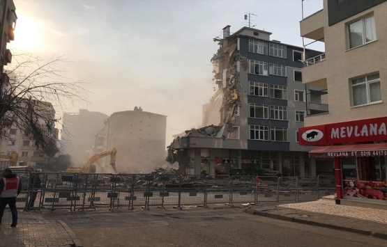 Kartal daki Uzunlar Apartmanı yıkılıyor!