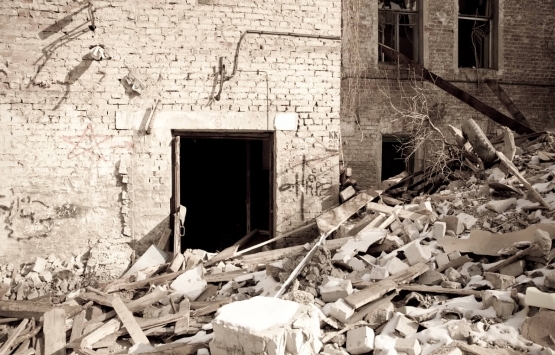 ABD de felaket! Florida da 12 katlı bina çöktü!