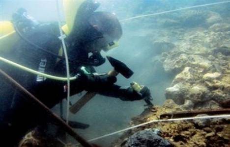 Urla'daki su altı kazılarında çok sayıda batık saptandı!