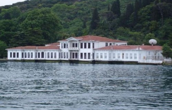 İstanbul Boğazı’ndaki ünlü yalılar ve sahipleri!