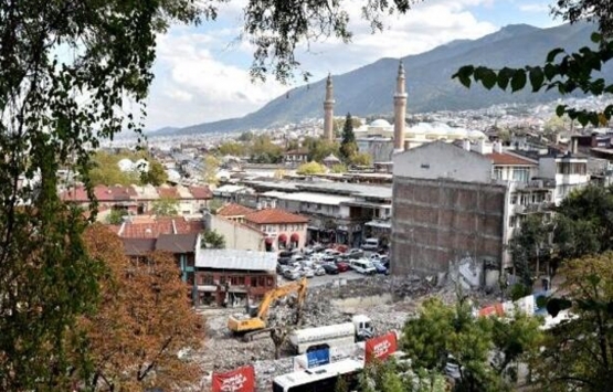 Bursa'da binalar tek tek yıkıldı! Ulu Cami'nin önü açıldı!