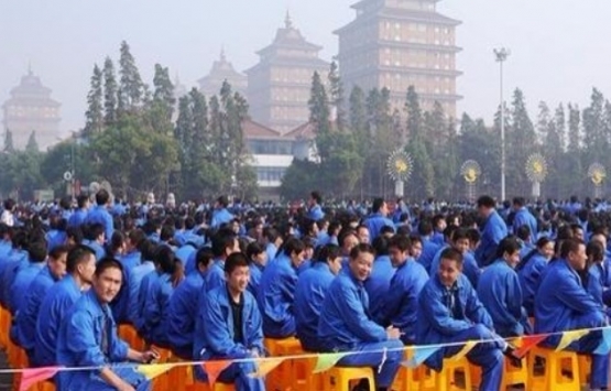 Çinliler dünyanın en zengin köyünü kurdu! Herkese villa veriliyor!