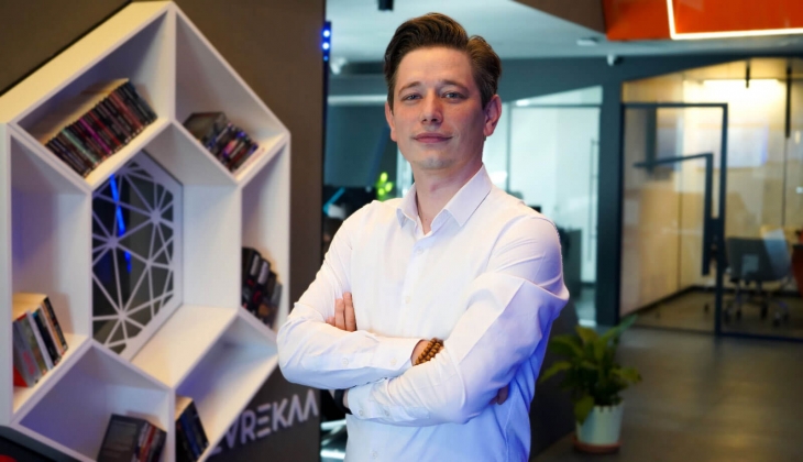 Yeni binalarda elektrikli şarj ünitesi zorunlu! Bina ve AVM lerde kaç otopark alanı elektrikli araçlara uygun olmalı?