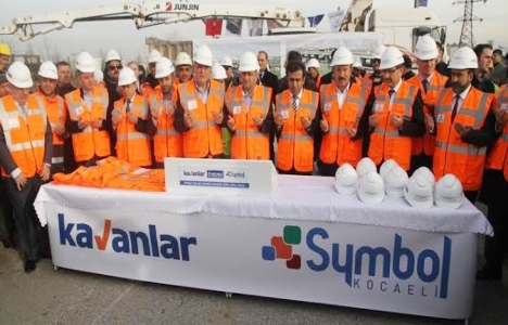 Kocaeli'nde 64 milyonluk kavşağın temeli atıldı!