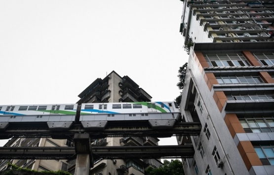 Çin deki sıra dışı toplu taşıma istasyonu!