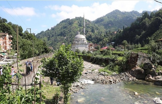 Rize de eğimli arazilerde yapılaşma tehlikesi sürüyor!