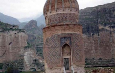 Hasankeyf Zeynel Bey Türbesi'ne ihale çıkmadı!