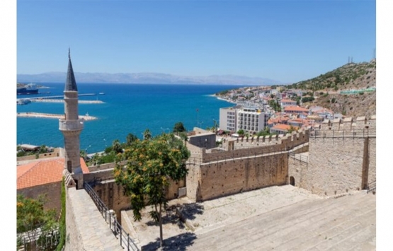 İzmir Bayraklı'da bazı alanlar orman sınırları dışına çıkarıldı!