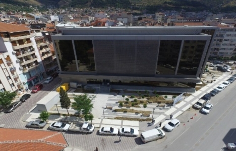 Manisa'daki tam otomasyonlu otopark bugün açılıyor!