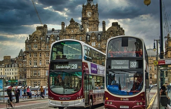 İskoçyalı çiftin evlerini satma nedenine inanamayacaksınız!