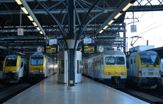 İngiliz hükümetinden hızlı tren projesi HS2'ye onay! 