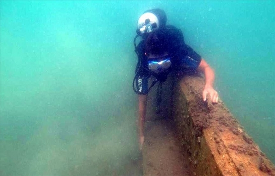 Türkiye’de bir ilk: Denizin dibine duvar örenlere ceza yağdı!