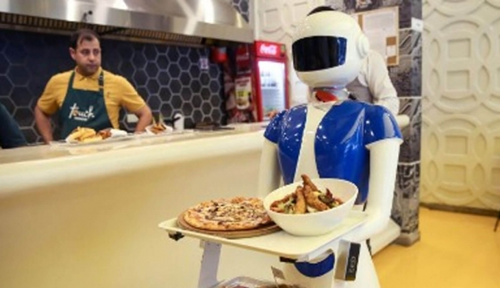 Evlerde robot çağı için geri sayım başladı! 5-10 yıl içinde robot hizmetçilere hazır olun!