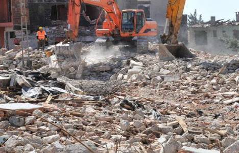 Sakarya'da hala eksik malzeme ile bina yapıldığı belirlendi!