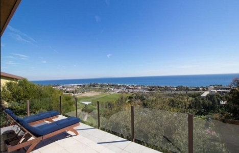 Robert Downey Jr. Malibu dan yeni ev aldı!