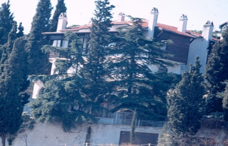 Türkan Şoray Bebek teki villasını 15 milyon TL ye satıyor!