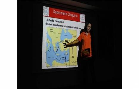 Karşıyaka Belediyesi, öğretmenlere deprem eğitimi verdi!