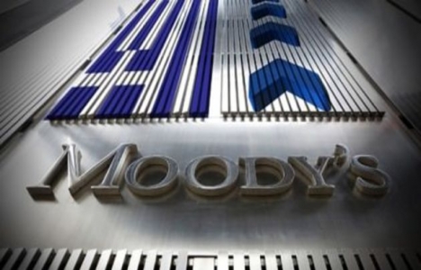 Moody's Yunanistan'ın kredi notunu düşürdü!