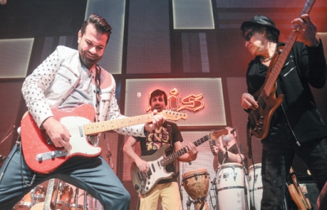 Kenan Doğulu'nun mekanı Bis'in açılış gerçekleşti!