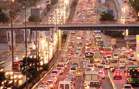 İstanbullu bu yıl yüzde 14 daha fazla trafik çekiyor!