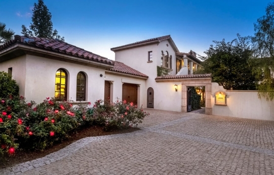 Sylvester Stallone, Beverly Hills teki lüks villasını satıyor!