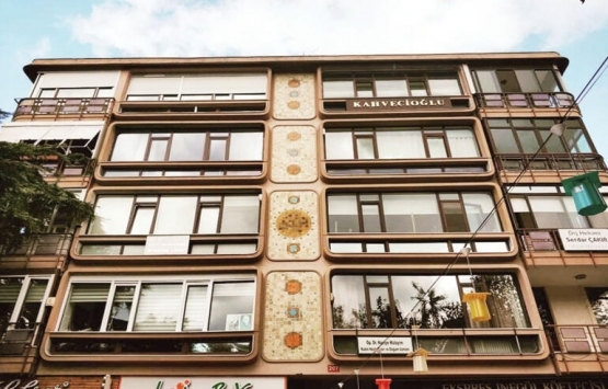 Şişli deki çürük bina sanatsal değeri nedeniyle yıkılmıyor!