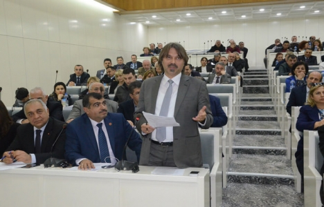 Göztepe Stadı ve Eşrefpaşa semt pazarı konusu mecliste tartışıldı!