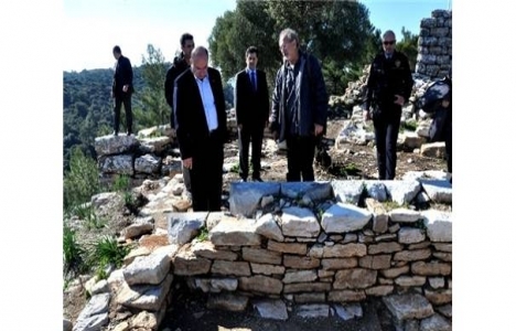 Amir Çiçek, Bodrum'da antik kentleri inceledi!