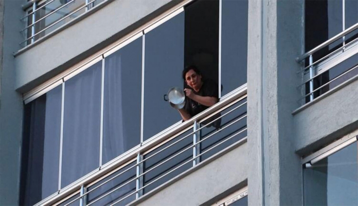 Büyükçekmece de site sakinlerinden tencere tavalı protesto!