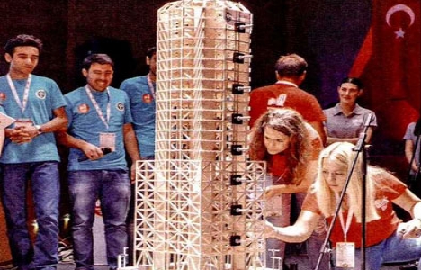 Öğrenciler depreme dayanıklı bina tasarlayacak!