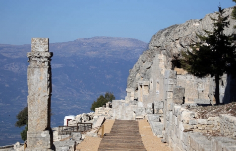 Mersin'in Ayasofyası turist bekliyor!
