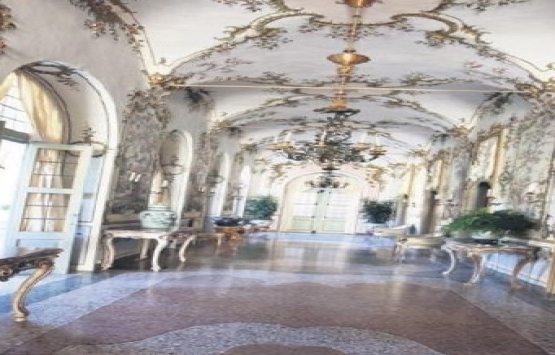 Allegra Caracciolo ve Deniz Akalın Torino’daki malikaneye taşındı!