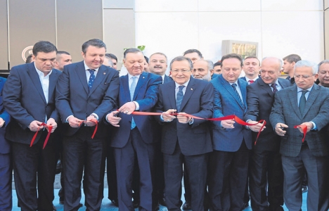 Balıkesir'de akıllı robotik otopark açıldı!