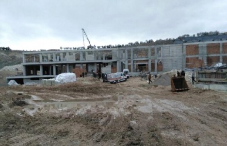 Kırşehir'de huzurevi inşaatında göçük!