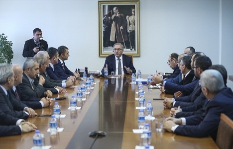 Müteahhitler yurt dışına TOKİ çatısı altında açılacak!