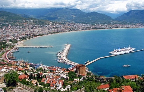Alanya'da sit alanında kaçak kazı yapan 6 kişiye gözaltı!
