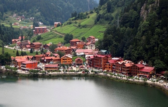 Uzungöl'de yıkımı beklenen yapılara bakanlık incelemesi!